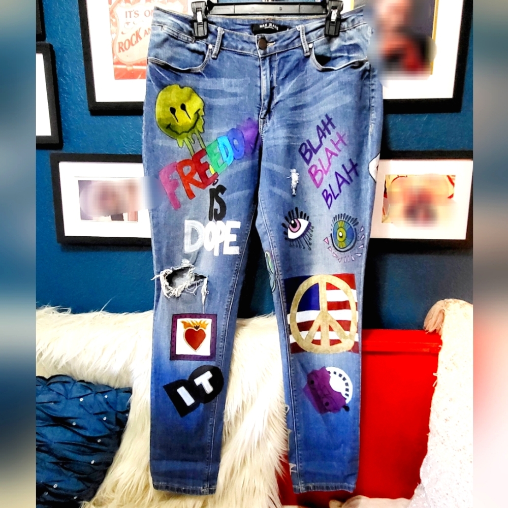 Graffiti Style handpainted boyfriend jeans